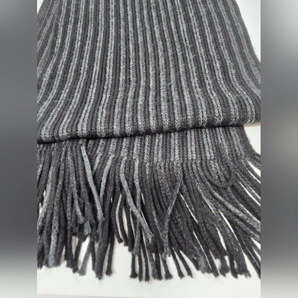 MICHAEL KORS LONG BLACK & GREY STRIPE SCARF FRINGE ENDS UNISEX OS WINTER COSY